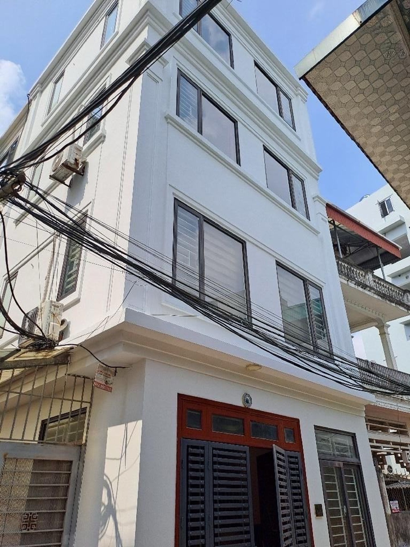 Bán nhà Bát Khối lô góc 8 tỷ 36m ô tô qua nhà,sổ đỏ long biên 16014035