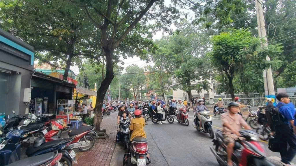 NHÀ TRỤC NGUYỄN DU 107M² FULL THỔ – NGANG 6,6M – 1 TRỆT 2 LẦU – HXH – NGAY TRUNG TÂM DĨ AN | CHỈ HƠN 5 TỶ
 16014037