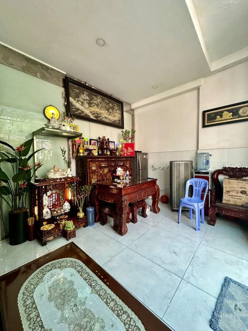 Bán nhà 2 Mặt tiền Lê Cảnh Tuân - giao Nguyễn Sơn, 5,1x18m, 2 Tầng - 3PN, chỉ 11,9 Tỷ 16014052