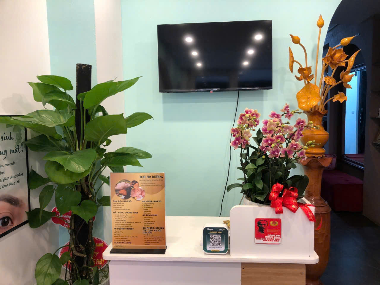 SANG NHƯỢNG GẤP SPA ĐANG HOẠT ĐỘNG –TÂY HỒ, HÀ NỘI VÀO LÀ KINH DOANH NGAY 16014058