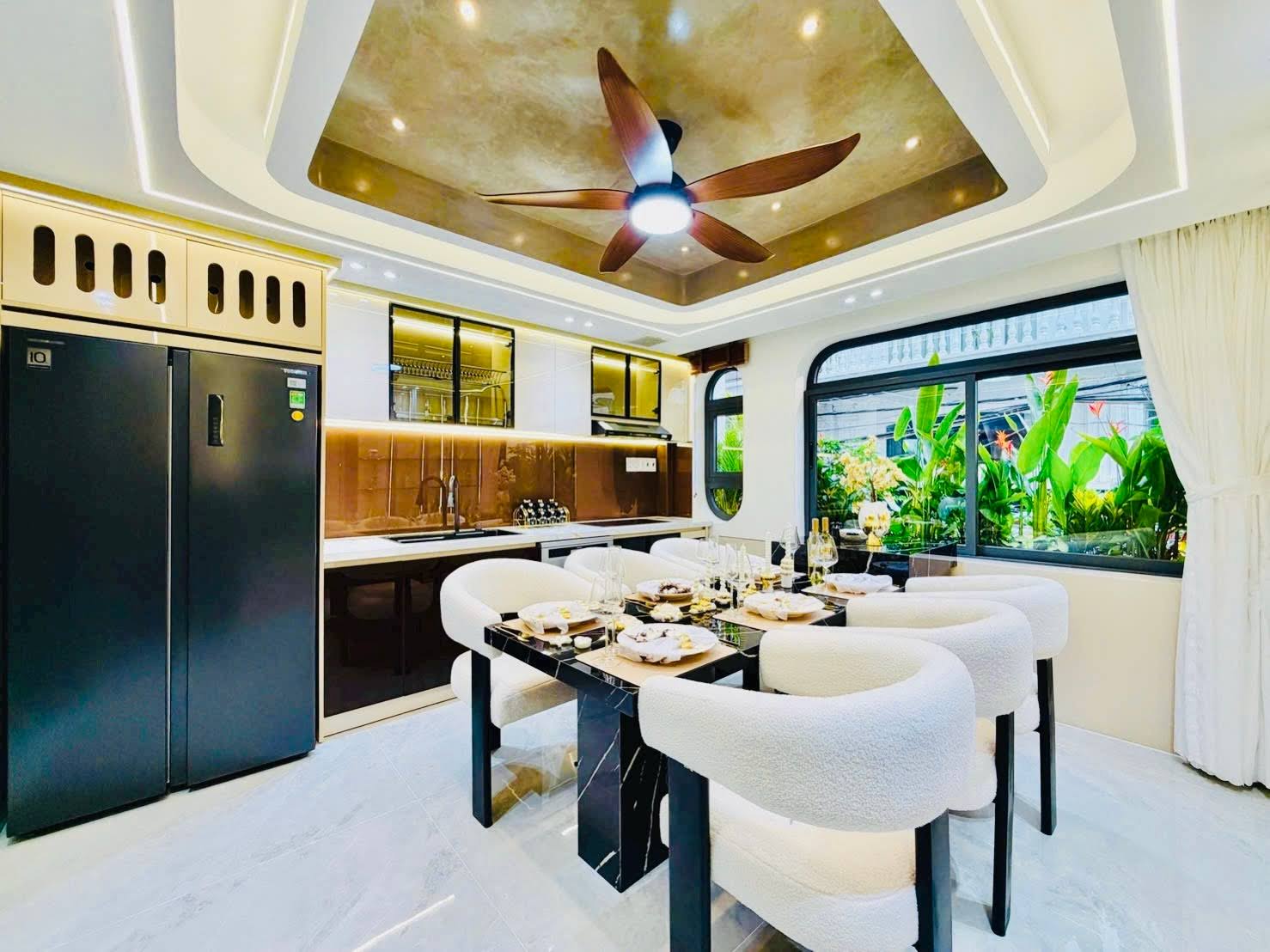 Bán nhà 5 tầng thang máy hẻm xe hơi Phạm Văn Bạch thôngTrần Thị Trọng, Tân Bình, full NT, 10.8 tỷ TL 16014146