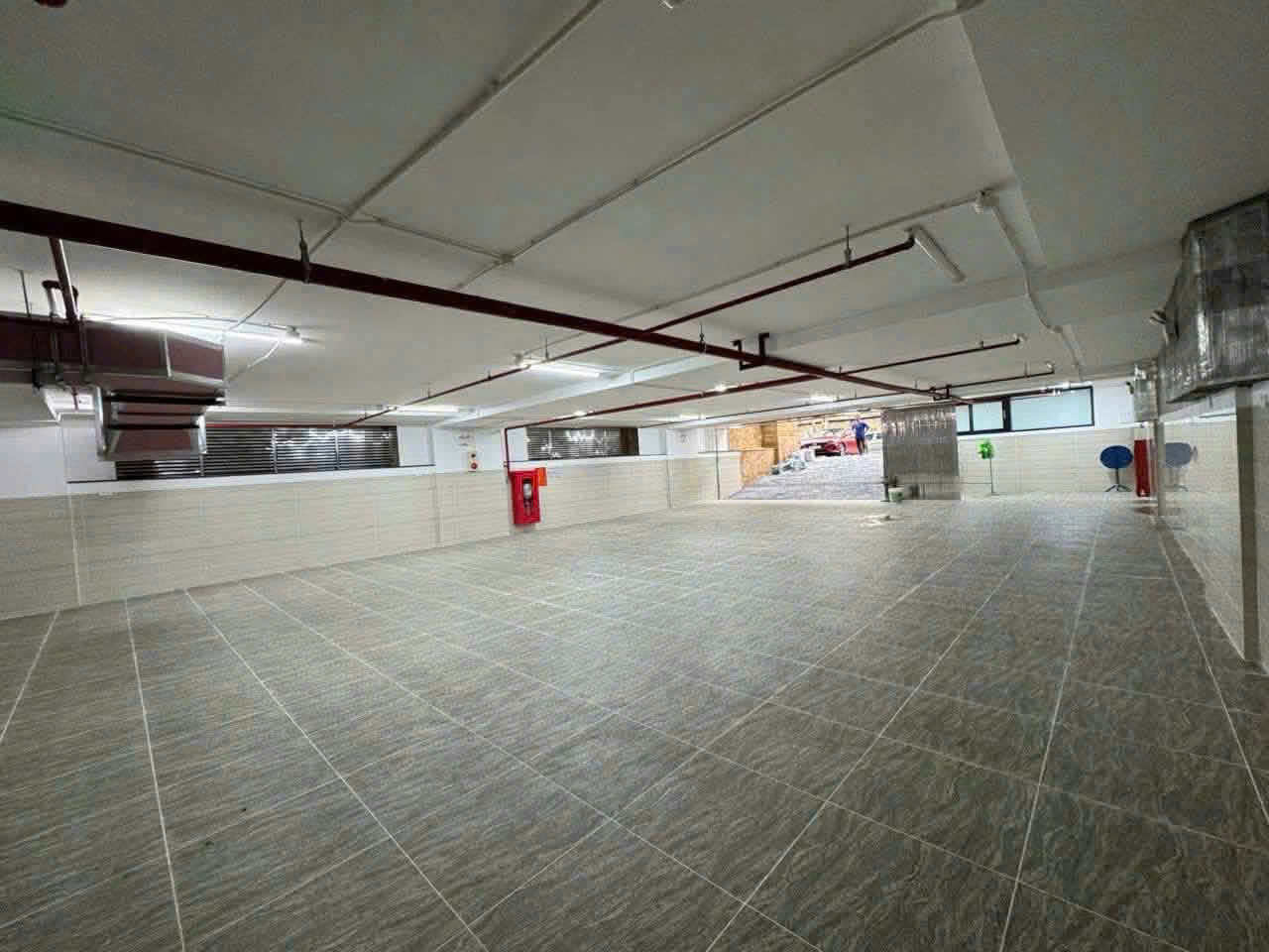 CHO THUÊ TÒA NHÀ MẶT PHỐ TRUNG PHỤNG – ĐỐNG ĐA  200M²  MT 10M  HẦM + 5 TẦNG + TUM  200 TRIỆU/THÁNG 16014148