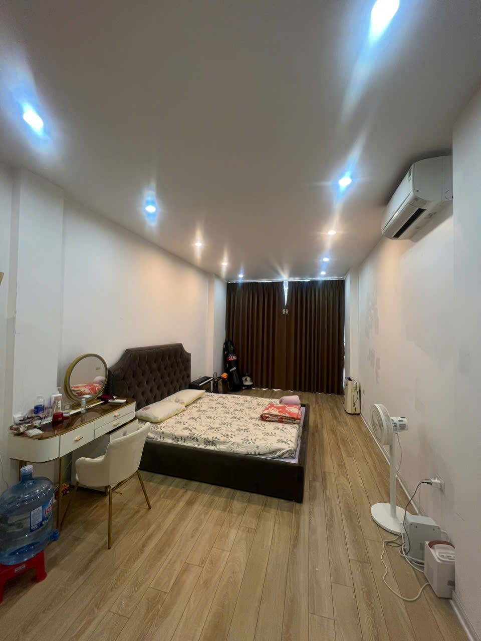 CHO THUÊ NHÀ ĐÀO TẤN – BA ĐÌNH  40M² × 6 TẦNG  THANG MÁY  4PN  22 TRIỆU/THÁNG 16014150