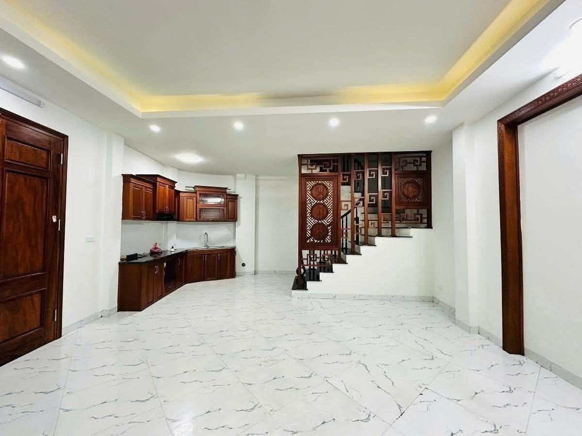 NHÀ LÔ GÓC HOÀNG HOA THÁM – 43M² – MT 5,6M – 5 TẦNG – NGÕ THÔNG – BA GÁC TẬN CỬA – SIÊU THOÁNG 16014167