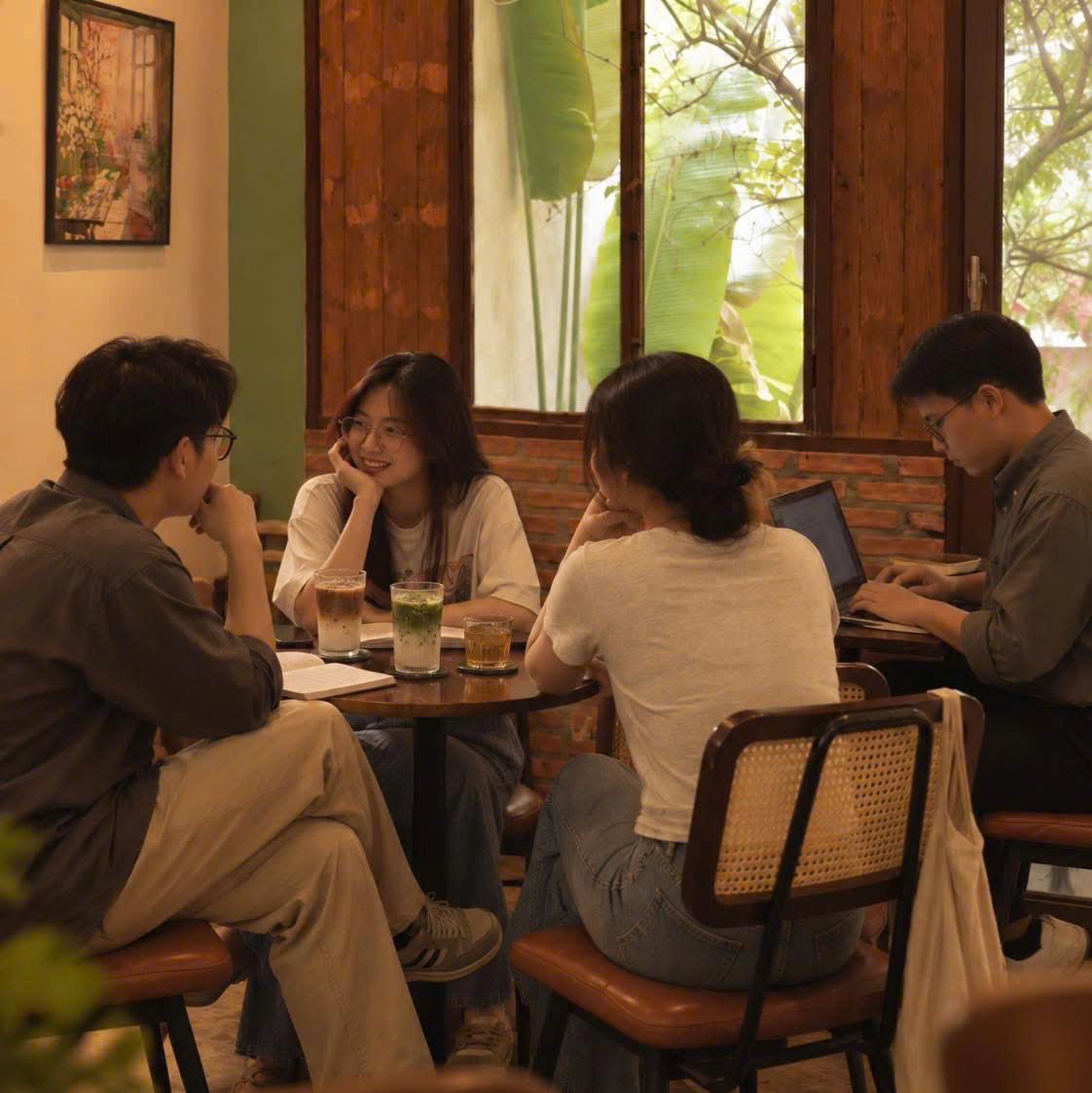 Quận 10 - KCX Bắc Hải, SANG RẺ QUÁN CAFE S/VƯỜN NHỎ - VINTAGE - MÁY LẠNH – ĐẸP LẮM, Tel : 16014230