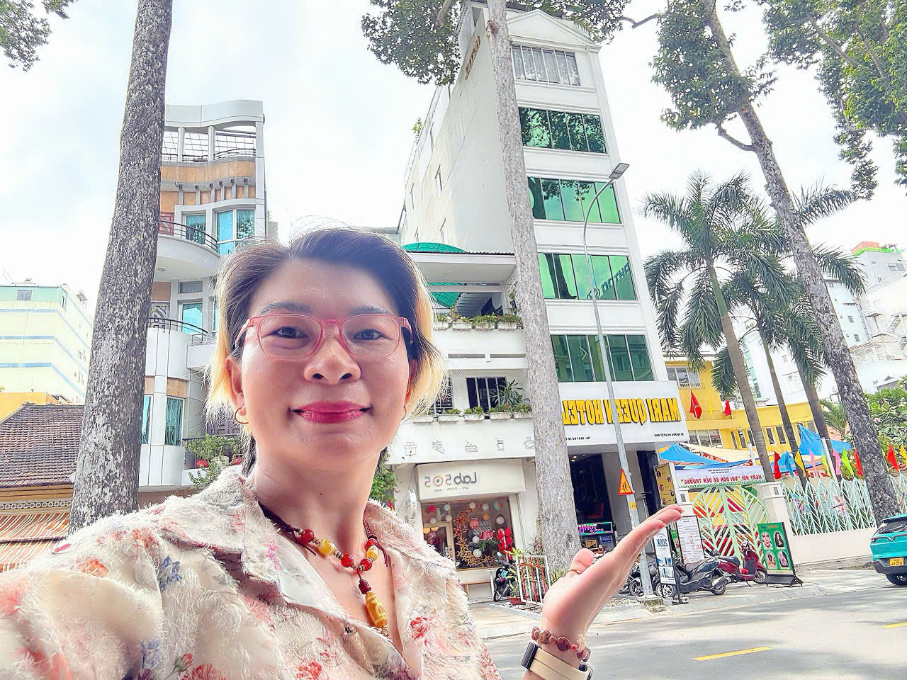 BÁN KHÁCH SẠN VIP MARI QUEEN 9 TẦNG HẦM - MT ĐƯỜNG SƯƠNG NGUYỆT ÁNH, QUẬN 1*LH GIANG GIANG: 16014247