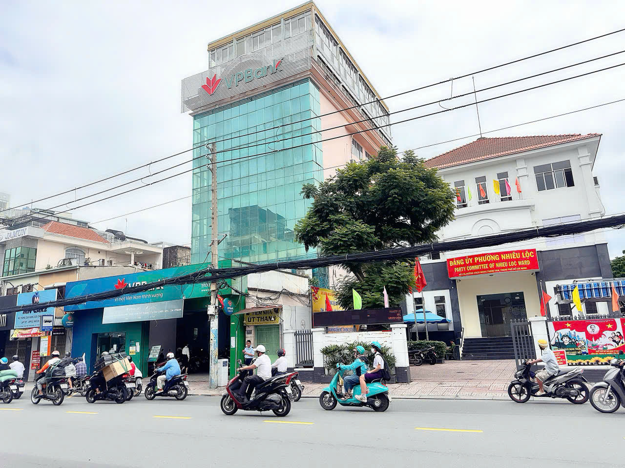 BÁN NHÀ MTKD Đ.CÁCH MẠNG THÁNG 8, QUẬN 3 - DT SIÊU KHỦNG 180M CHỈ 23T*LH GIANG GIANG: 0938676685 16014253