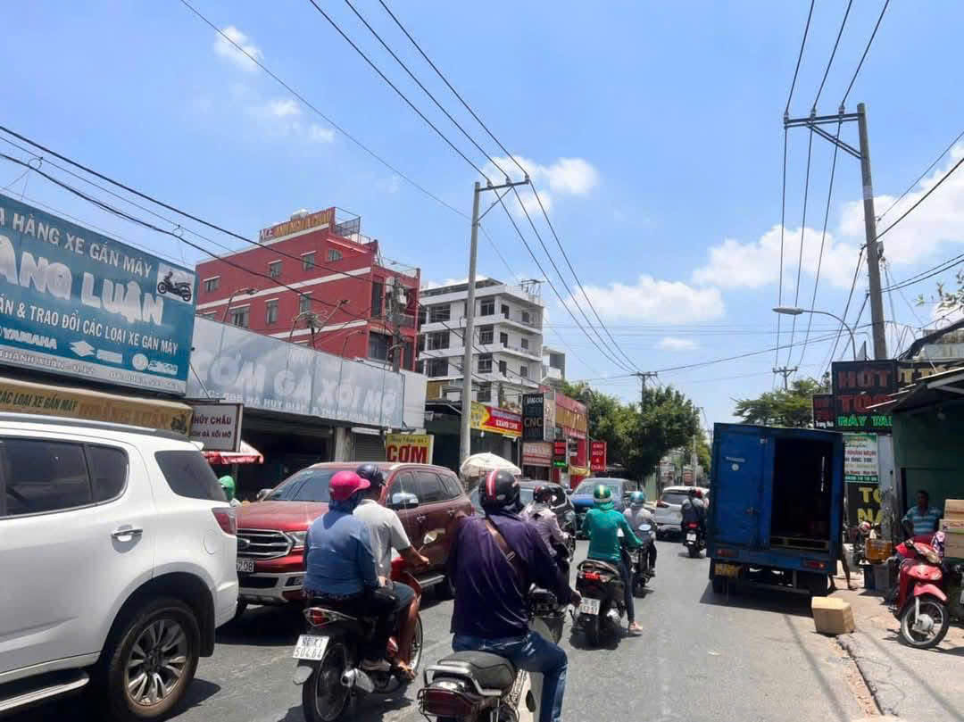 TÒA CHDV MẶT TIỀN HÀ HUY GIÁP – 82 CĂN – DÒNG TIỀN 240TR/THÁNG! 16014286