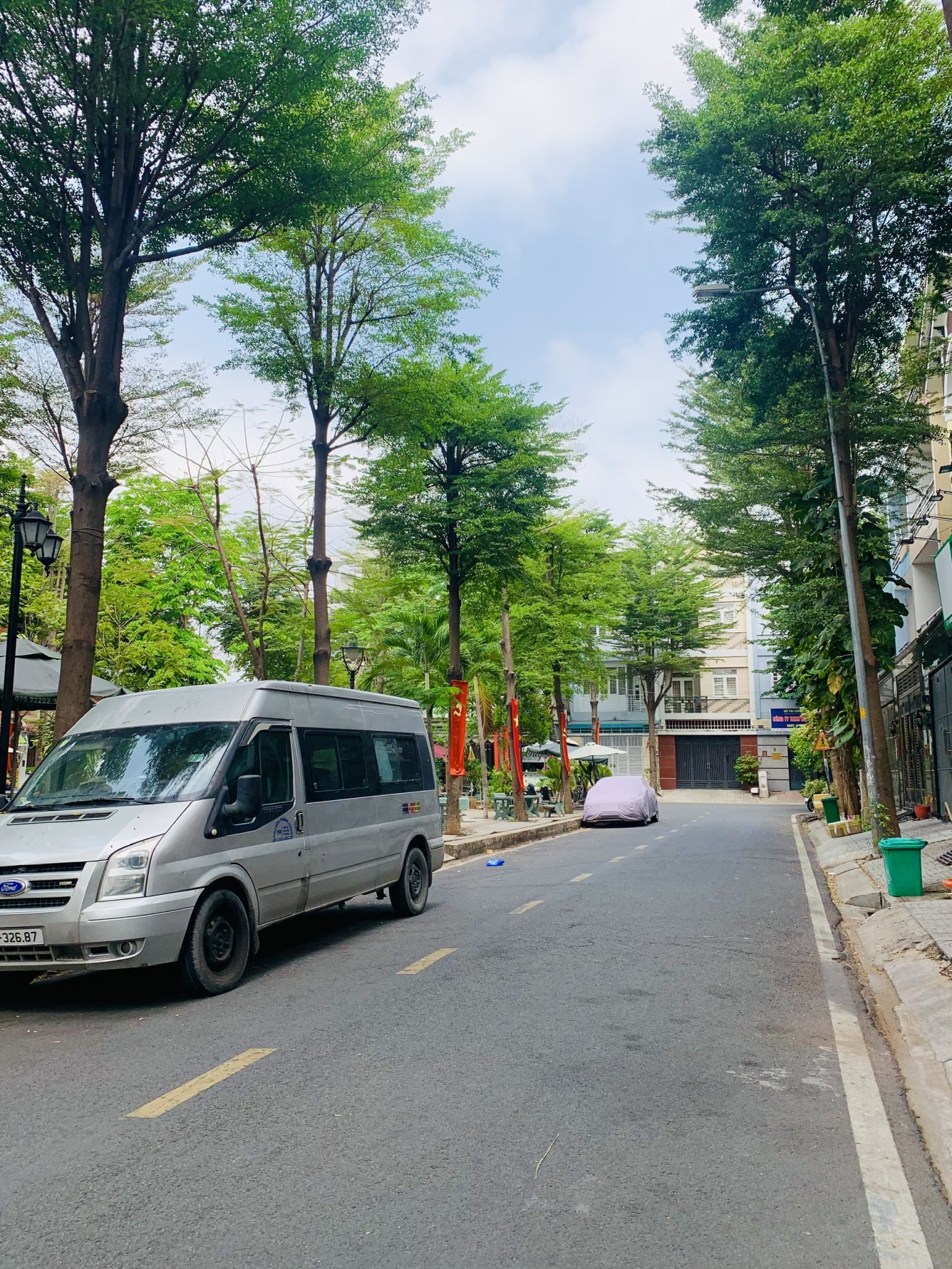 NHÀ 4T MT ĐƯỜNG NHỰA 10M - TRỤC QL13 - NGAY KDC HỒNG LONG - 169M2 - CHỈ 15.8T 16014334