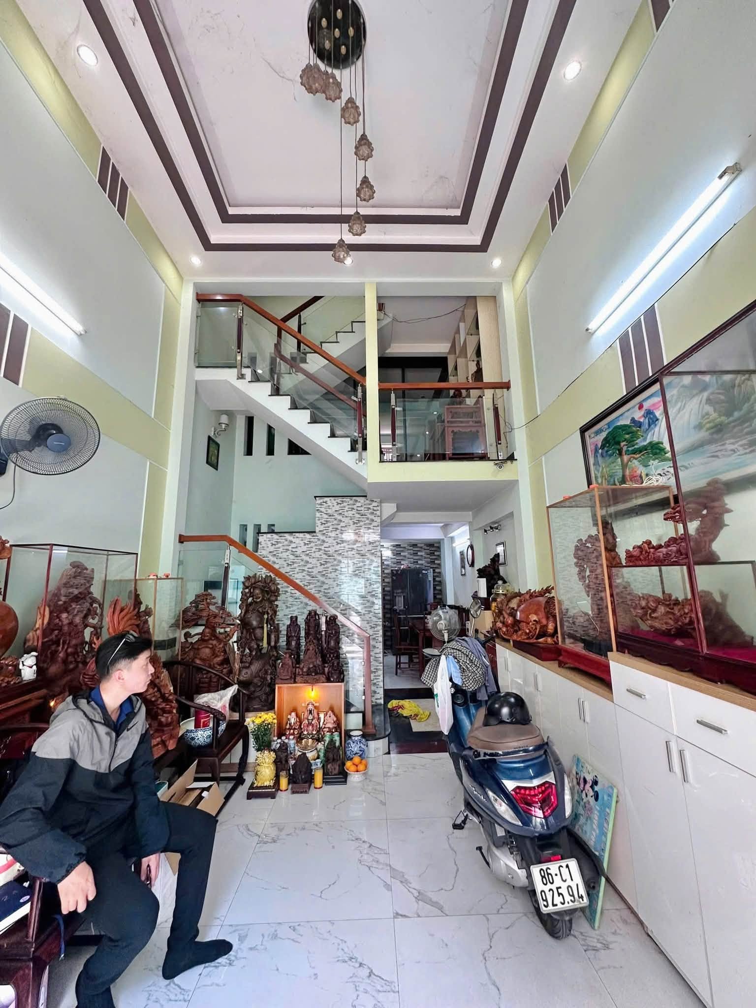 5,68 TỶ MÀ CÓ 2 MẶT HẺM Ô TÔ – 4PN – QUANG TRUNG P8, HÀNG HIẾM! KHU NHÀ PHỐ ĐỒNG BỘ. 16014412