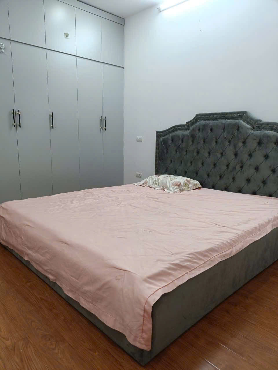 CHO THUÊ NHÀ HOÀNG HOA THÁM – BA ĐÌNH  5 TẦNG  3PN  3WC  13,5 TRIỆU/THÁNG 16014415
