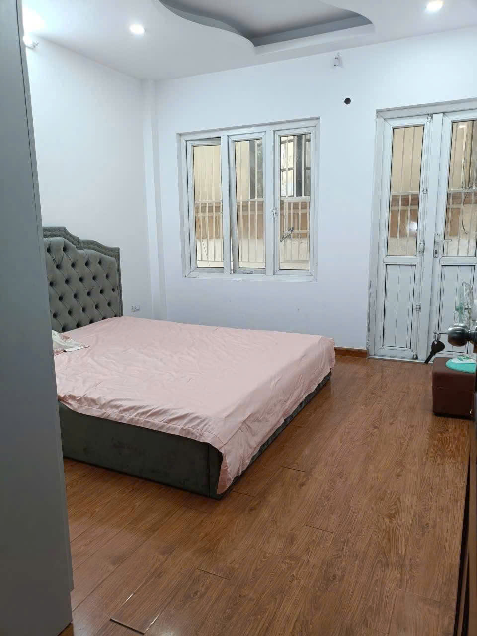 CHO THUÊ NHÀ HOÀNG HOA THÁM – BA ĐÌNH  5 TẦNG  3PN  3WC  13,5 TRIỆU/THÁNG 16014415