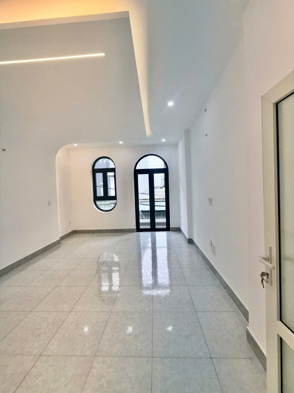 NHÀ MỚI (4x18) FULL NỘI THẤT – SÂN Ô TÔ 7 CHỖ – 5,68 TỶ! 16014418