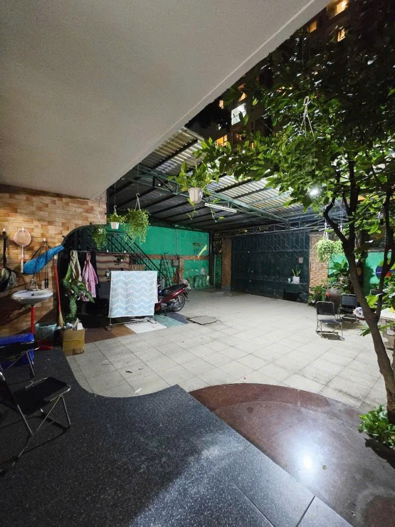 Bán nhà Biệt thự - Mặt tiền Sông Nhuệ - gần Trường Sơn, 17x33m, 2 Tầng, 1 đời chủ, 109 Tỷ. 16014476