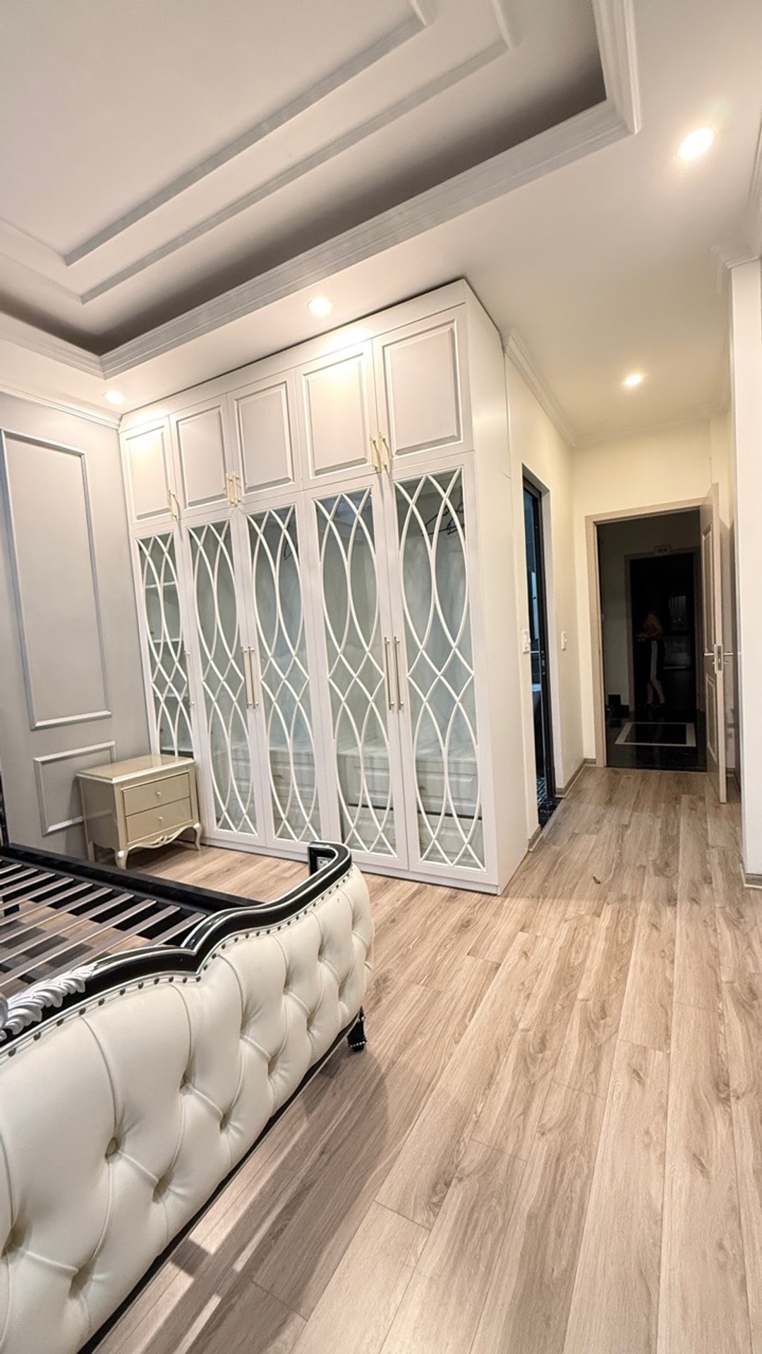 Bán nhà mặt phố Cát Cụt - 7 tầng thang máy, mặt phố trung tâm 16014527