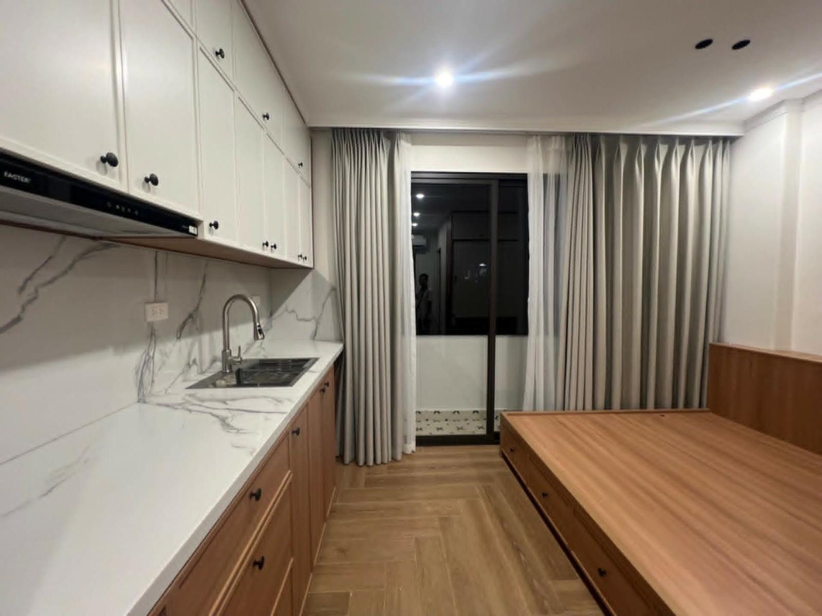 Bán tòa nhà 8 tầng phố Phú Xá , diện tích 110m2, giá 32 tỷ 16014572