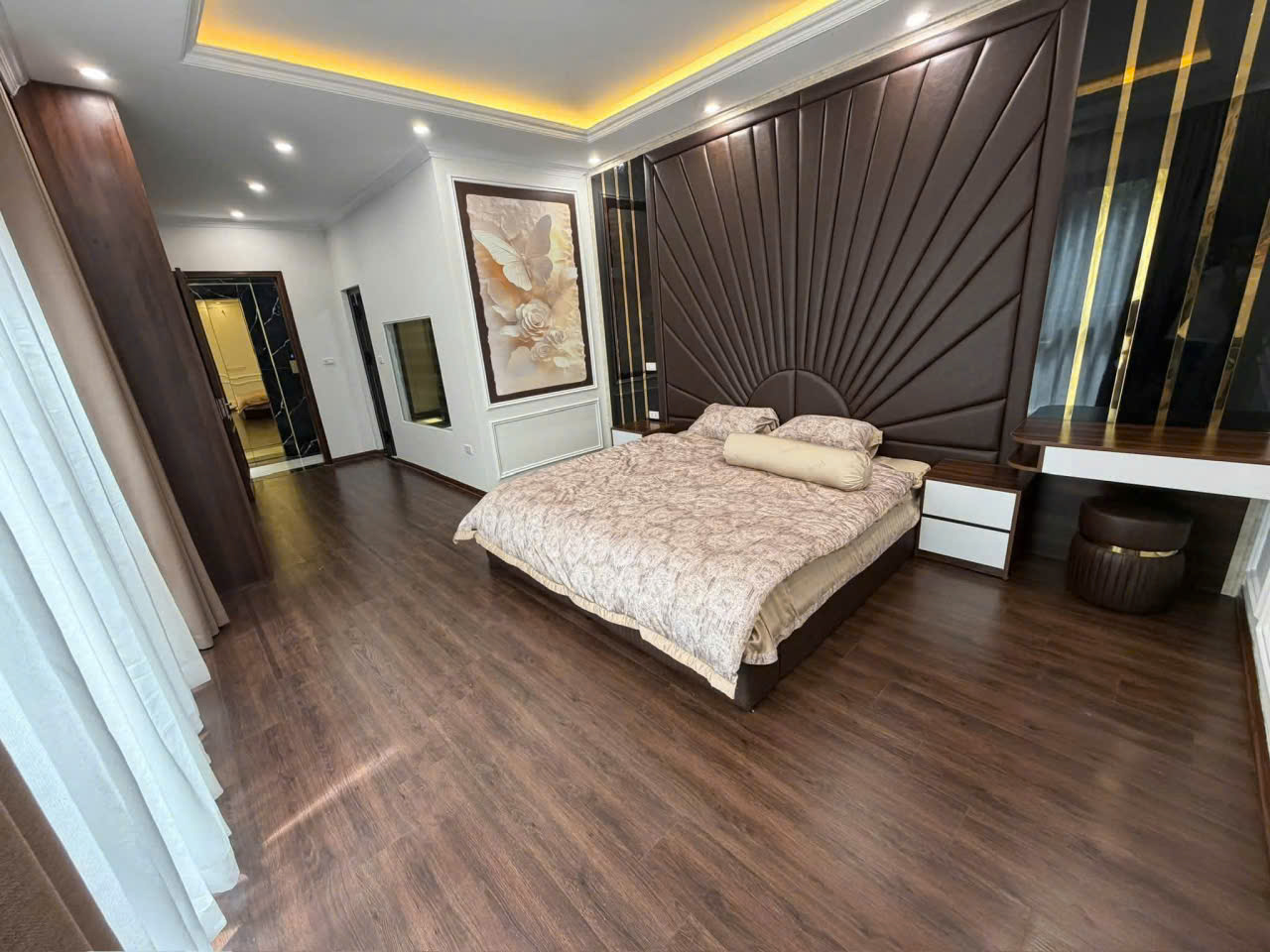 CHO THUÊ NHÀ CỰC ĐẸP KIM MÃ – BA ĐÌNH  42M² × 6 TẦNG  THANG MÁY  LÔ GÓC  22 TRIỆU/THÁNG 16014580