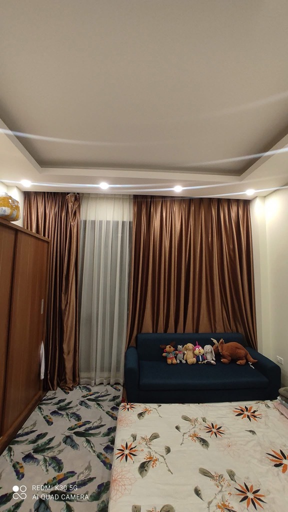Căn nhà Bát Khối 9 tỷ 50m ô tô đỗ cửa,sổ đỏ Long Biên 16014627