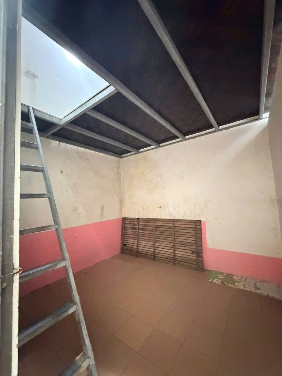 Bán đất tặng nhà C4 Việt Hưng- Gần ô tô nở hậu- 40m hơn 5 tỷ(TL) 16014634