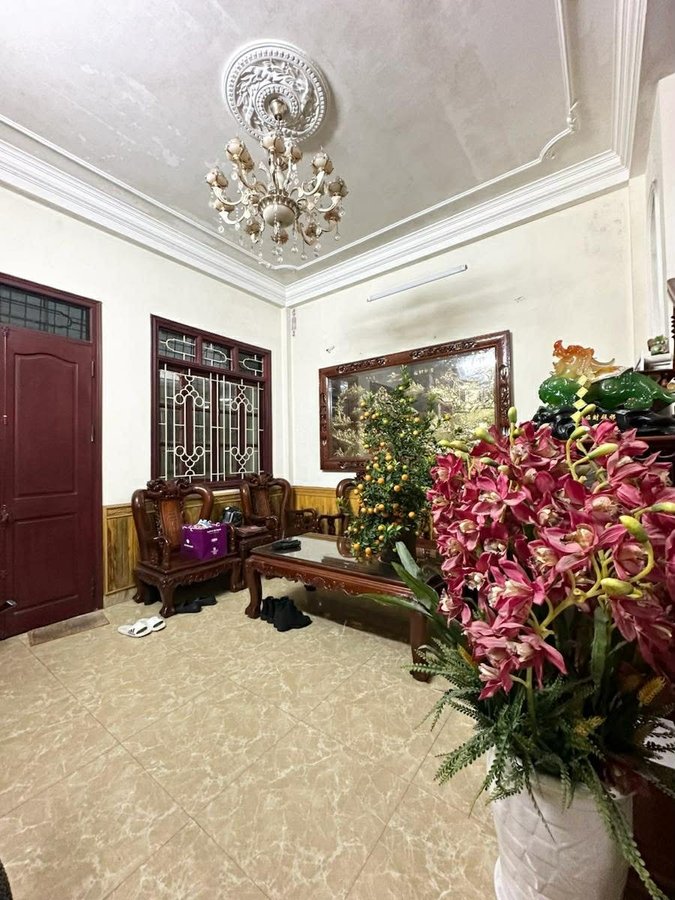 Bán Nhà Yên Lãng. Đống Đa. DT 50m2. MT 4.5m. 5 Tầng. Giá 13.7 Tỷ. 16014644