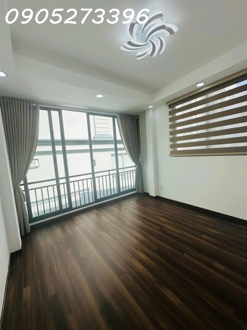 NHÀ MỚI ĐẸP Ở NGAY, HXH KHU VIP P4 TÂN BÌNH GẦN SÂN BAY, 1 CĂN RA MẶT TIỀN, NGANG KHỦNG 5.5M, 4 16014715