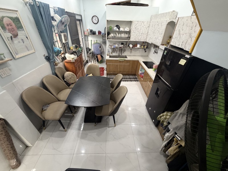 Bán nhà đường số 11, Trường Thọ, Thủ Đức, TP HCM. DT 70m2, 2 tầng, giá 4,19 tỷ, sổ hồng riêng. 16014729
