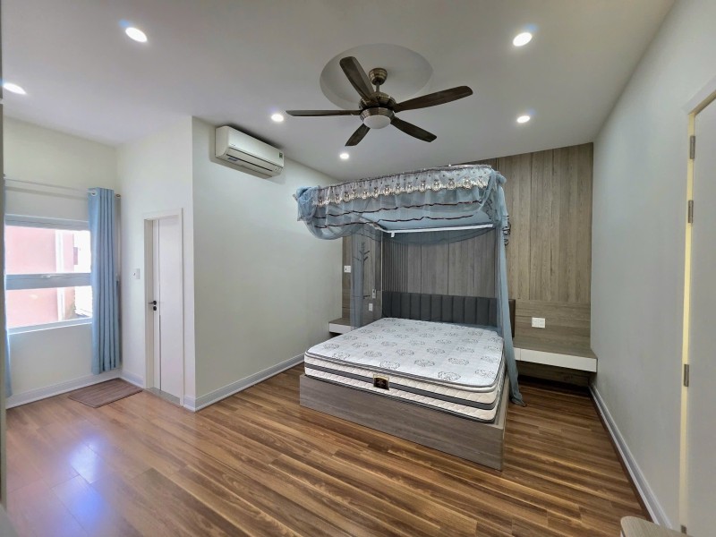 #  MT Tiểu La, đường 10.5m, 80m2, 4 tầng đúc hiện đại, thang máy, dòng tiền 40tr, 14.x tỷ 16014753