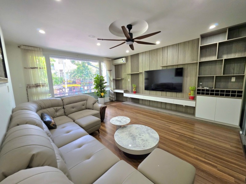 #  MT Tiểu La, đường 10.5m, 80m2, 4 tầng đúc hiện đại, thang máy, dòng tiền 40tr, 14.x tỷ 16014753