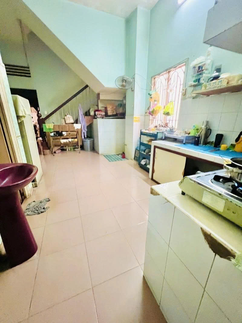 Bán nhà Mặt tiền Âu Cơ - giao Đồng Đen, Bàu Cát, 4x33m, nở hậu L 8,5m, 3 Tầng, hạ 18,5 Tỷ. 16014790