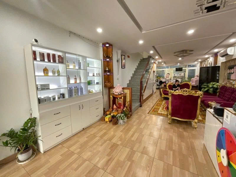 Bán nhà Mặt tiền Nguyễn Ngọc Nhựt - giao Tân Hương, 5x22m, 5 T - 7 PN, Sổ A4, 17,5 Tỷ. 16014794