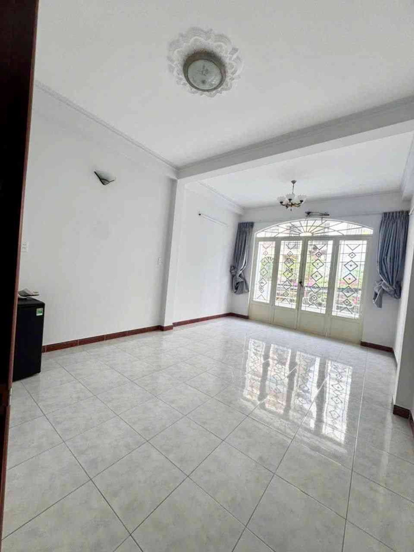 Bán nhà mặt tiền 4 tầng Tạ Quang Bửu đối diện Parc Mall 4x15 chỉ 14 tỷ  - 0931172218 16014808