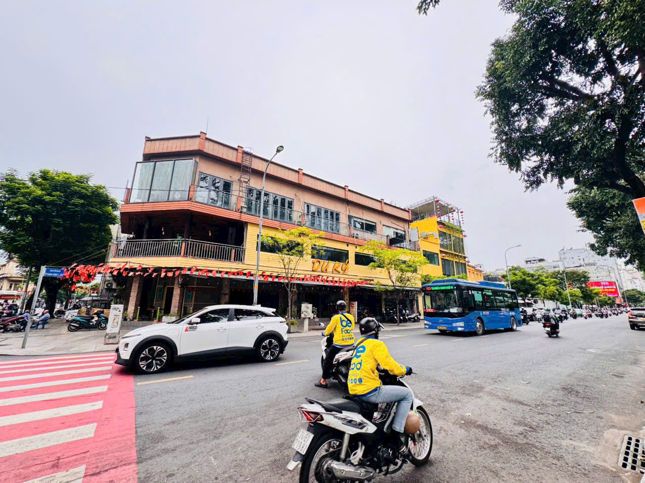 QUẬN 1: CHÍNH CHỦ 0938676685 BÁN NHÀ C4 MẶT TIỀN PHẠM NGŨ LÃO, P.BẾN THÀNH- VIEW TRỰC DIỆN CHỢ BẾN 16014823