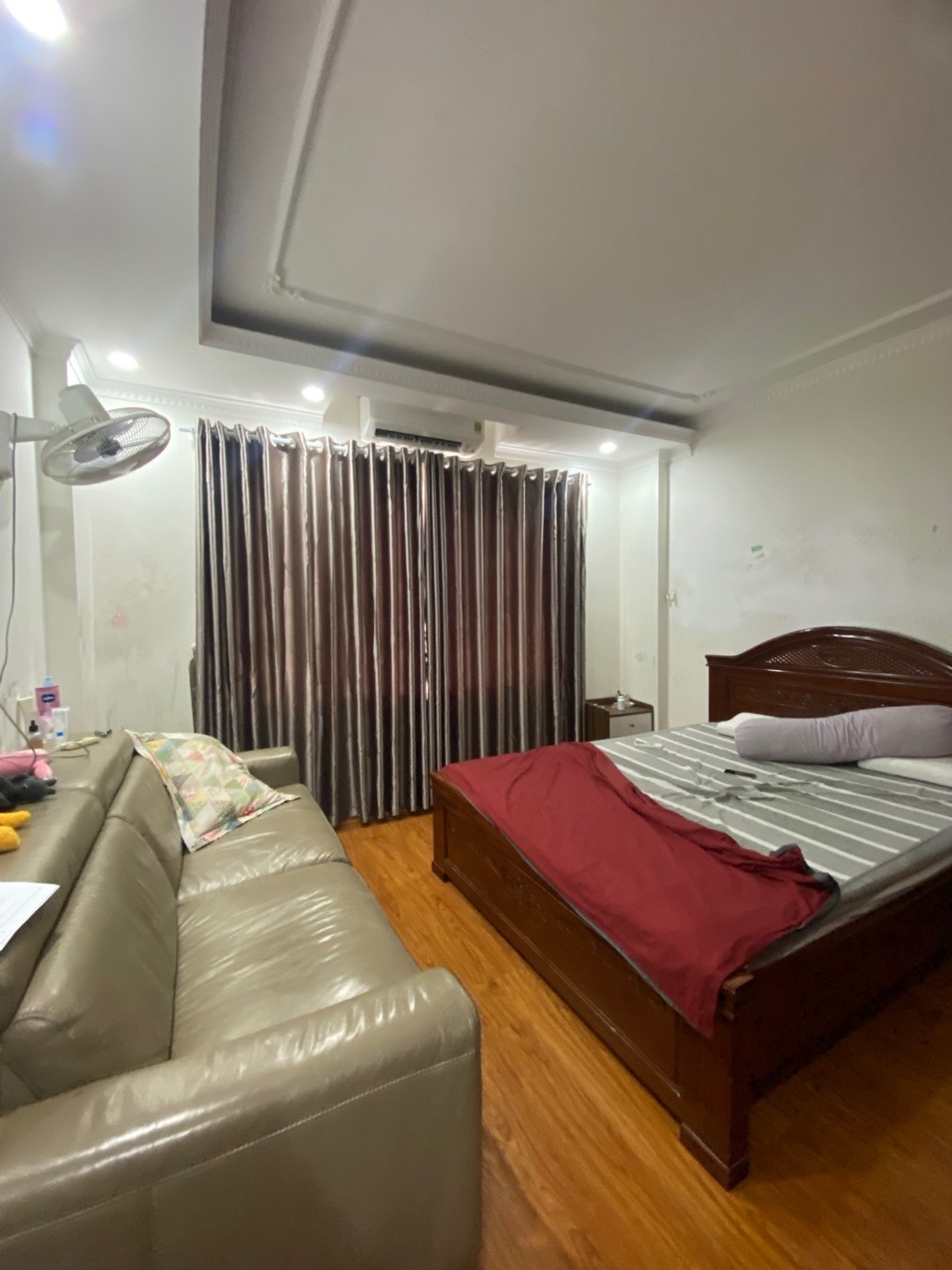 Nguyễn Văn Linh 7 tỷ 32m nhà dân 7 tầng,ô tô trong nhà Long Biên 16014847