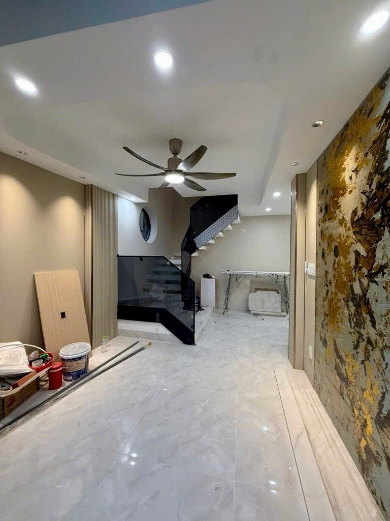 BÁN NHÀ 4 TẦNG MỚI- CĂN GÓC 2 MẶT TIỀN VIEW SÔNG HOÀNG SA & NGUYỄN VĂN NGUYỄN, P.TÂN ĐỊNH, QUẬN 1- 16014871