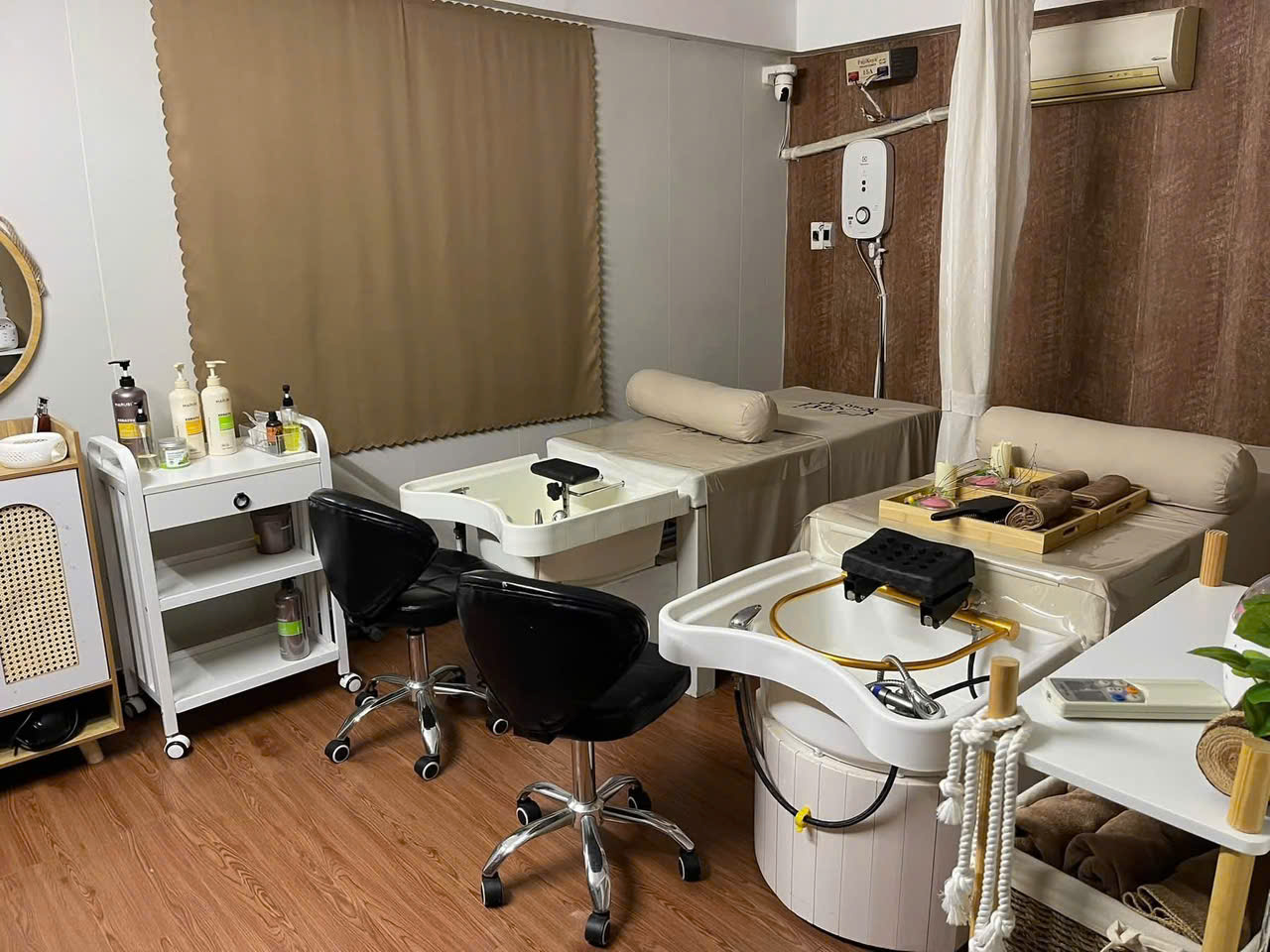 Tân Phú ! SANG RẺ SPA GỘI – BODY – TRIỆT DECOR ĐẸP CHỈ 168 tr , MB chỉ : 13 tr, MT Hẻm sầm uất, DT 16014894
