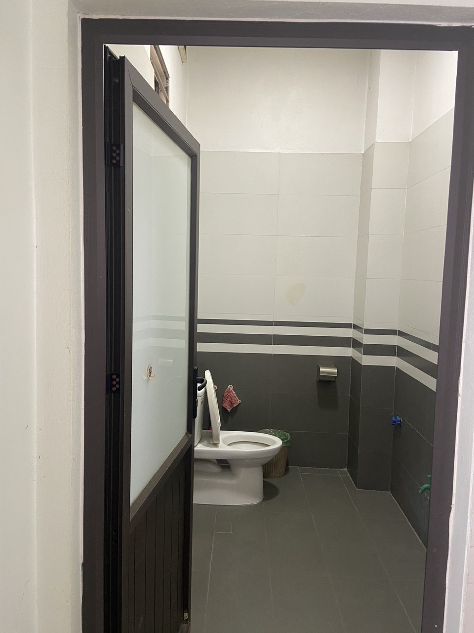Giá 15 triệu/ tháng khách hàng đã được sở hữu căn nhà  có diện tích 180m2 ( mặt tiền 5m) Tại Khu đô 16014928