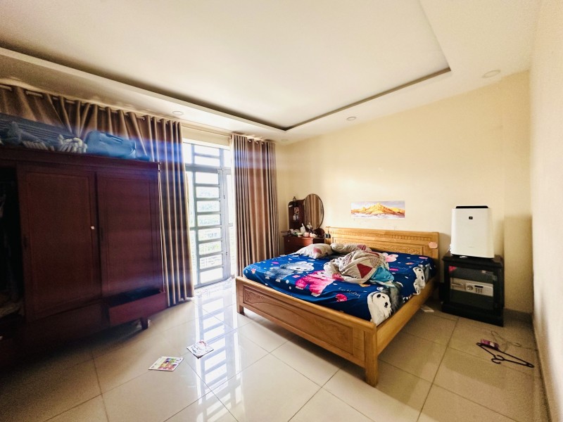 Bán nhà mặt phố đường Số 55, Cát Lái, Q.2, TP HCM. DT 100m2, 4 tầng, sổ hồng riêng, giá 11,38  tỷ. 16014940
