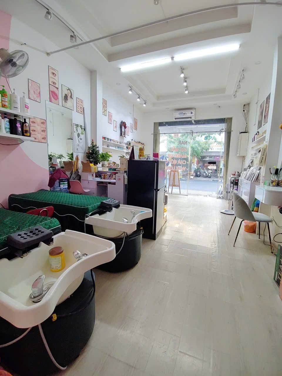 SANG MẶT BẰNG NAIL TẠI TÂN SƠN NHÌ, HỒ CHÍ MINH  GIÁ TỐT 16014941