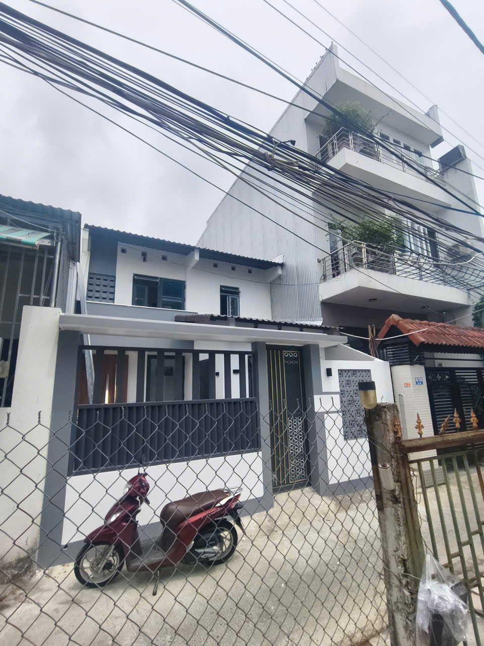BÁN NHÀ HẺM 5/23 LÊ LỢI HƯỚNG ĐÔNG - 76M2 - 3PN - GIÁ 2,2 TỶ 16015009