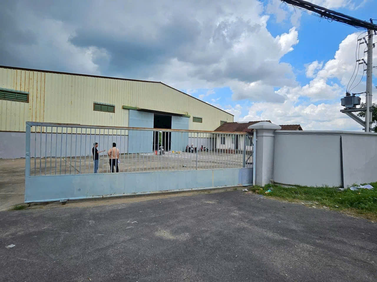 MẶT TIỀN 25M – 1.250M² – VỊ TRÍ ĐẸP ĐỂ SHOWROOM & QUẢNG BÁ THƯƠNG HIỆU 16015034