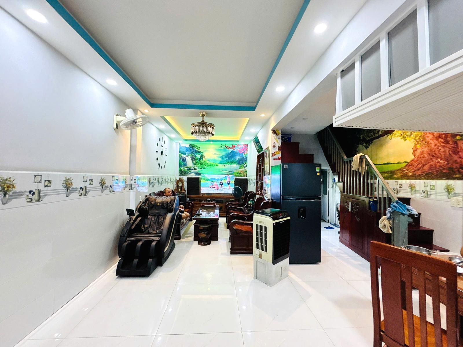 Nhà Mặt Tiền Linh Chiểu 46m², Gần ĐH Ngân Hàng, Giá 4,7 Tỷ giảm sốc 1.8 tỷ 16015037