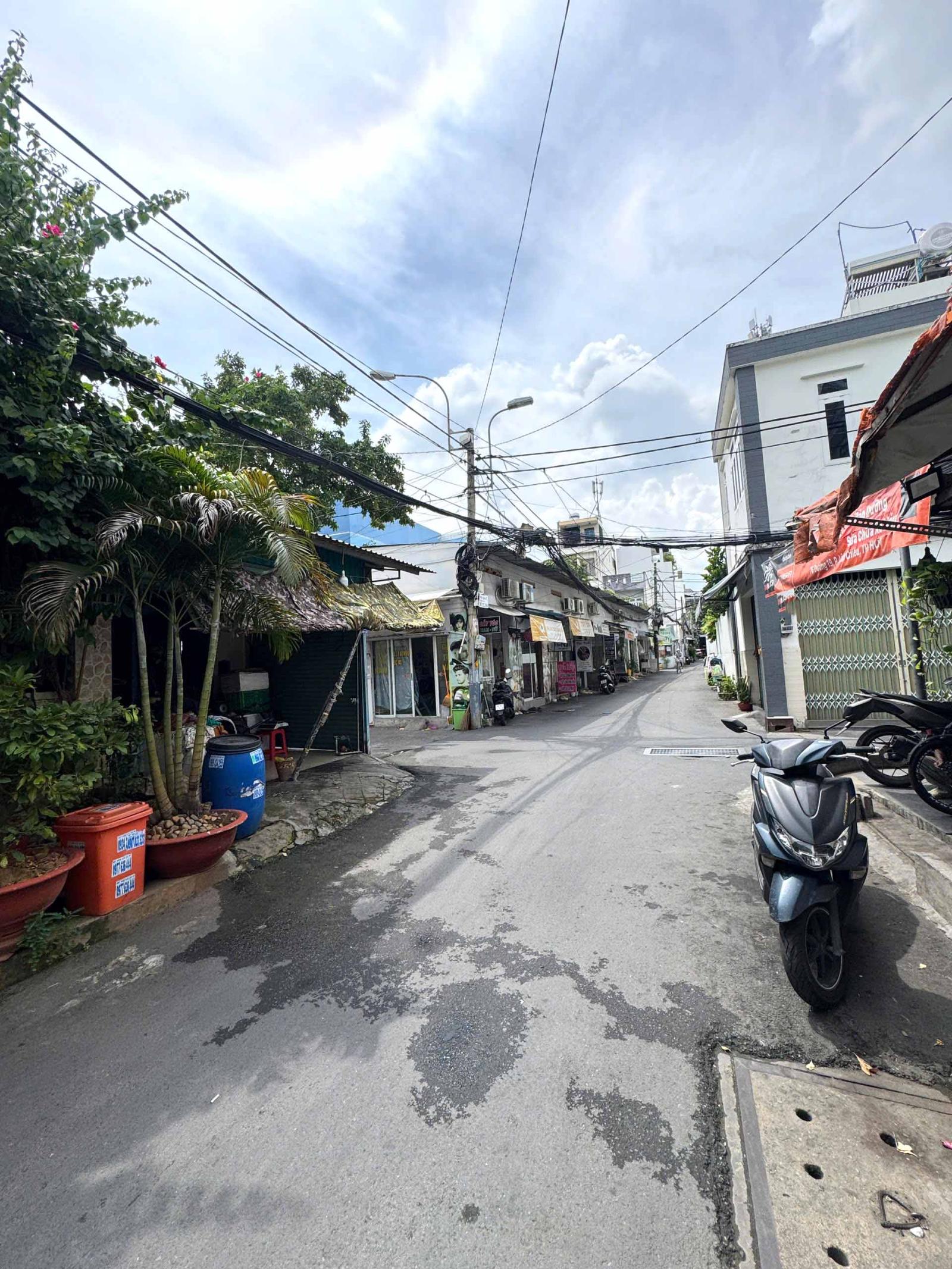 Nhà Mặt Tiền Linh Chiểu 46m², Gần ĐH Ngân Hàng, Giá 4,7 Tỷ giảm sốc 1.8 tỷ 16015037