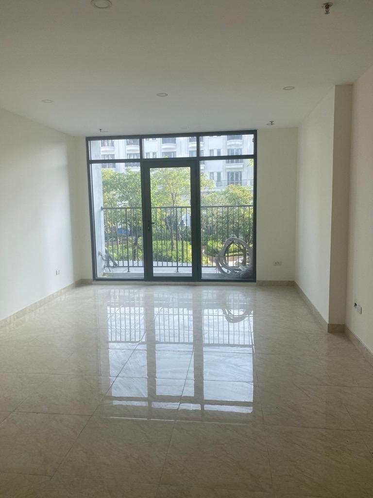 Shophouse chung cư Lotus sài đồng 7 tỷ 94m 2 tầng 16015053