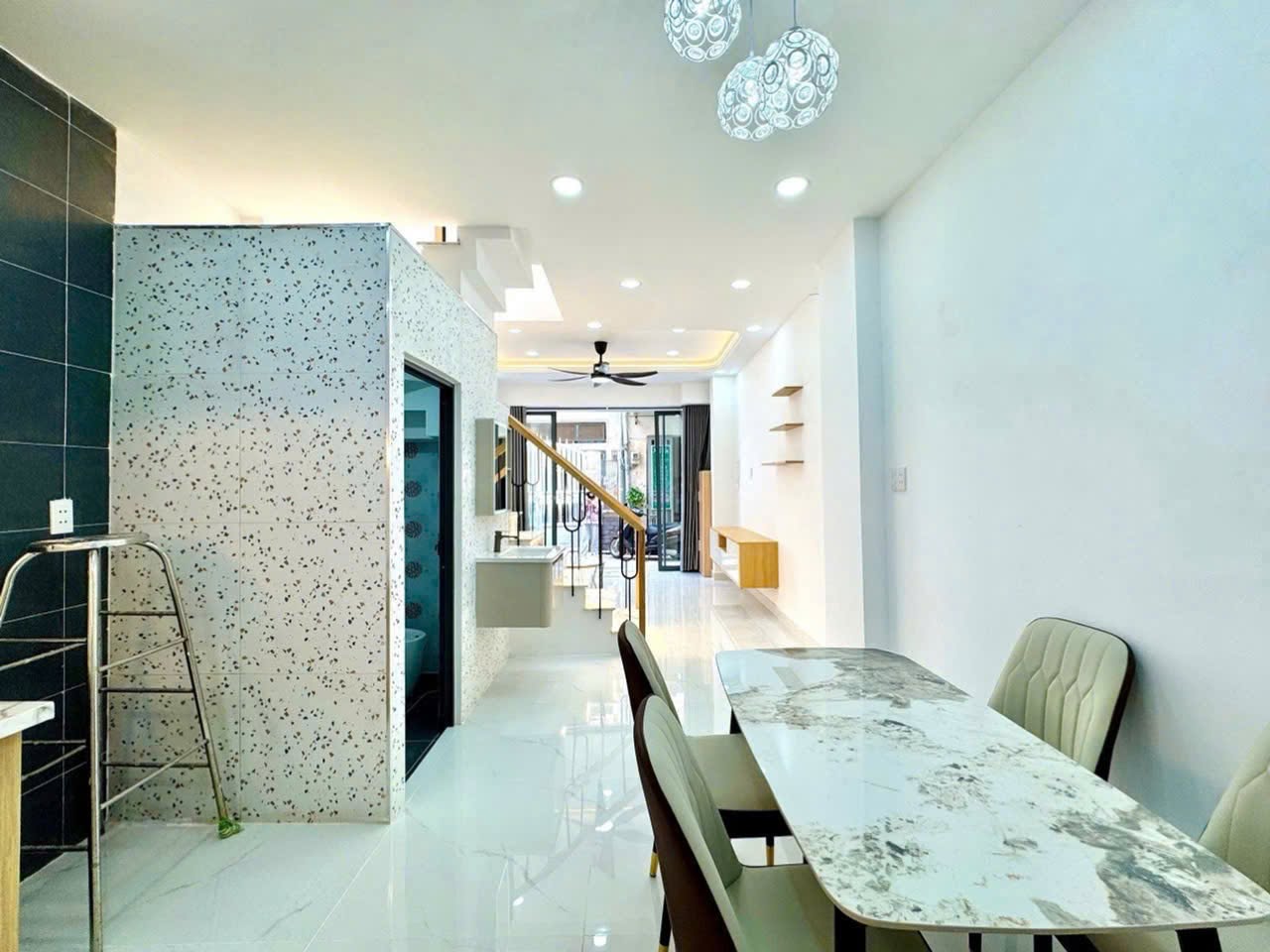 NHÀ MỚI ĐẸP VÔ Ở NGAY – 56M² – 3PN – NỞ HẬU – FULL NỘI THẤT – CHỈ 5.9 TỶ 16015094