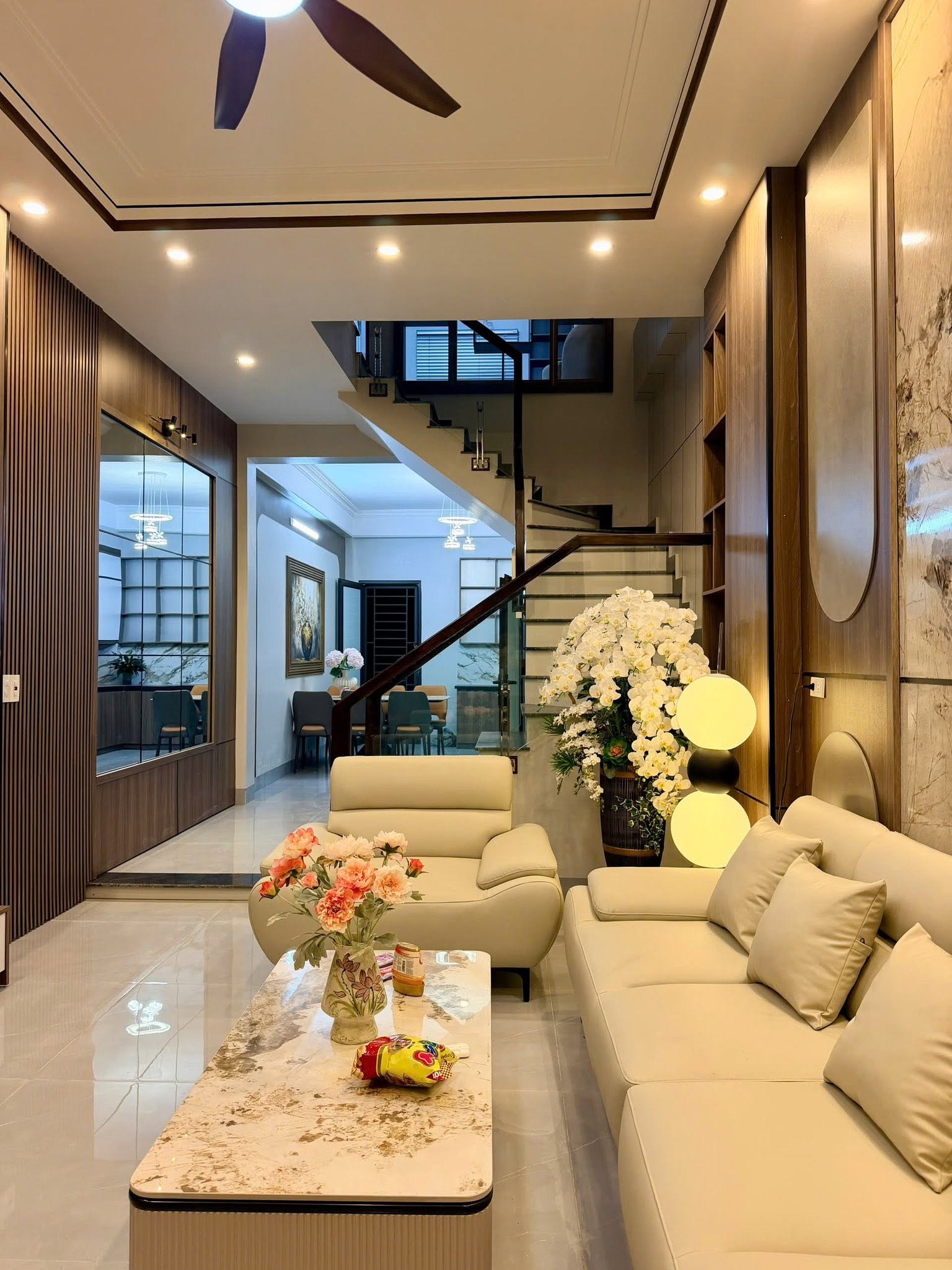 Bán nhà 3 tầng ngõ phố Đức Minh, ph Thanh Bình, TP HD, 50m2, 3 ngủ, hướng tây, 3.x tỷ 16015100