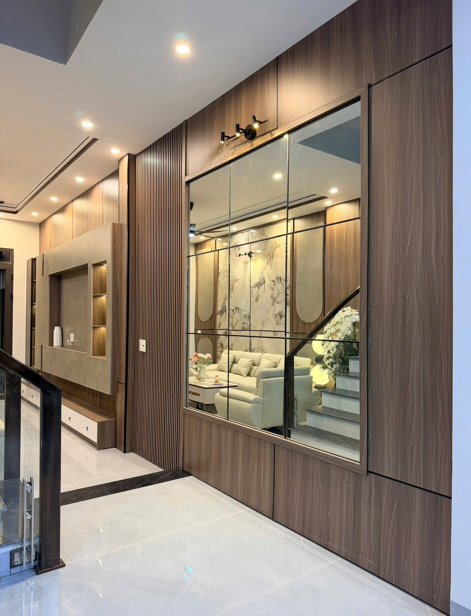 Bán nhà 3 tầng ngõ phố Đức Minh, ph Thanh Bình, TP HD, 50m2, 3 ngủ, hướng tây, 3.x tỷ 16015100