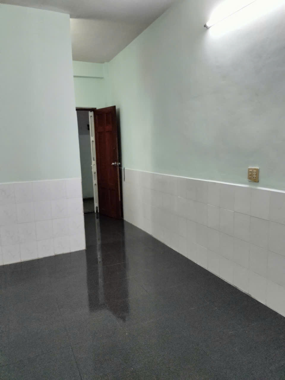 Quận 5 ngay cạnh Đại Thế Giới cho thuê căn chung cư 1PN1WC giá 4 tr/tháng-0931272721 16015181