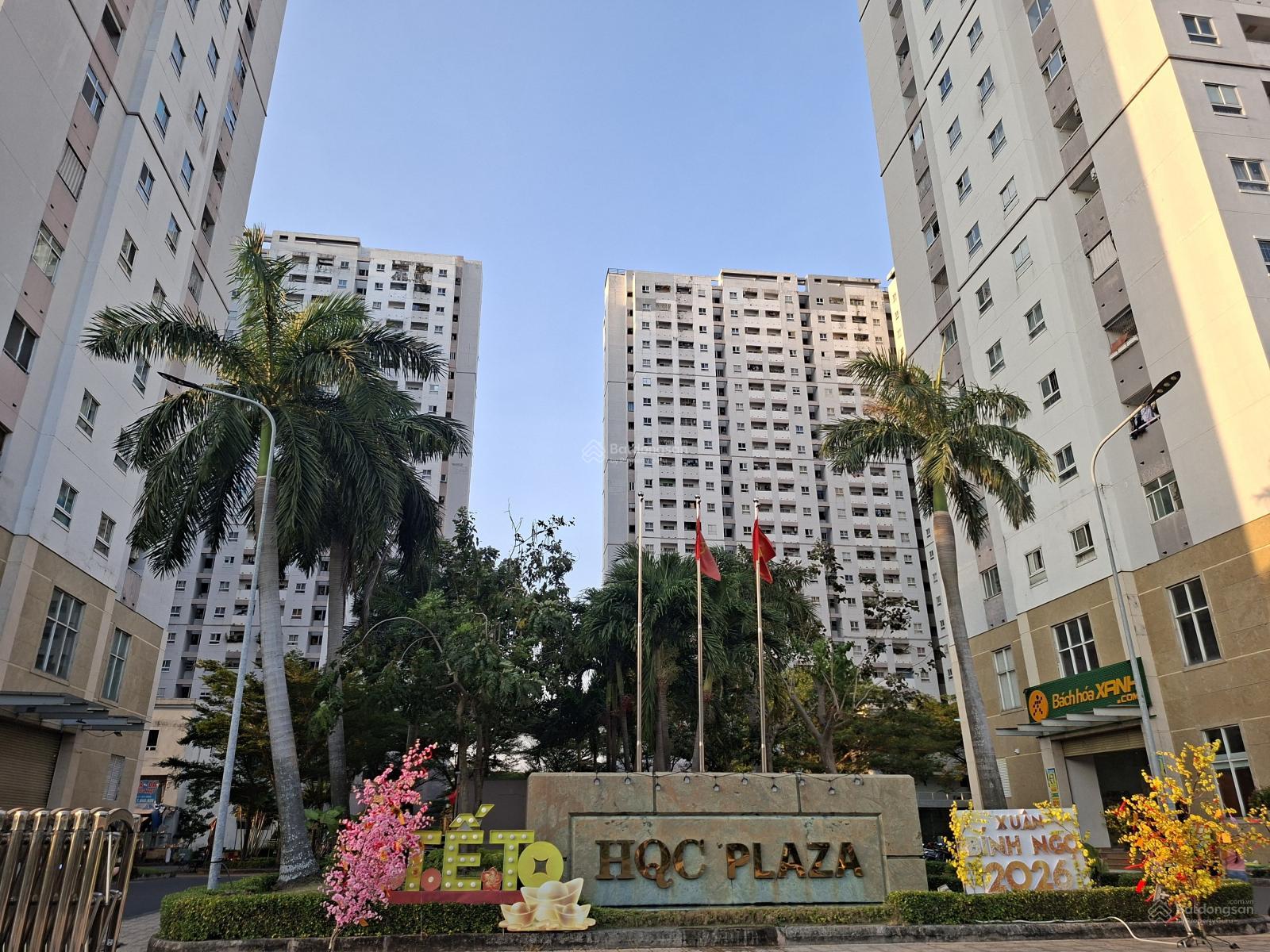 Bán gấp căn hộ HQC Plaza ngay chợ Bình Điền Q8, 54m2, 2PN, 1tỷ120, full nội thất, tầng 12, nhà đẹp 16015197