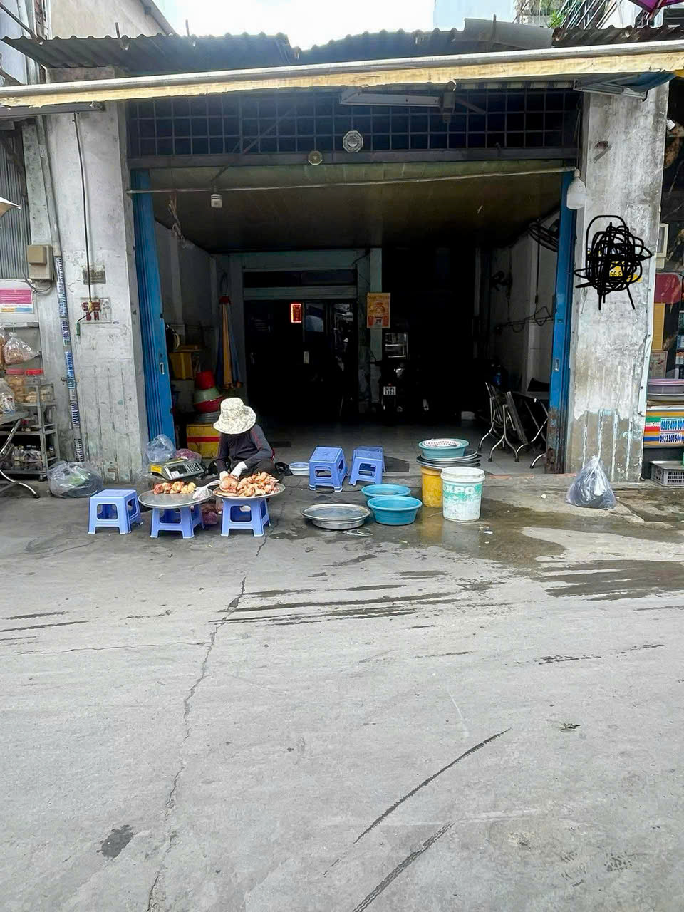 Chính chủ bán
Nhà bán mặt tiền chợ liên khu 5-6
* Dt_ 5x20 - Giá bán 
* 6 tỷ TL * Liên Hệ sđt : 16015264