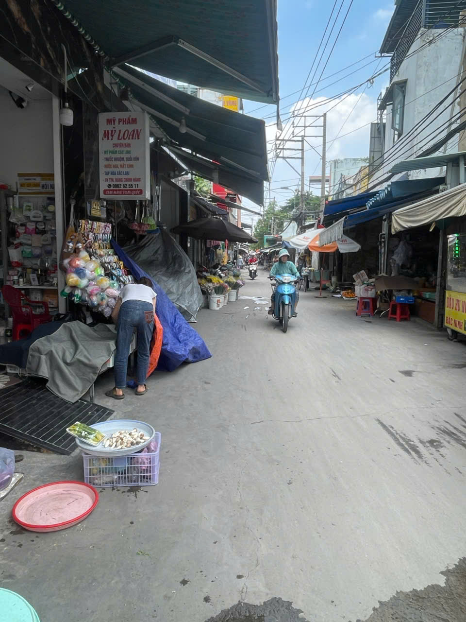 Chính chủ bán
Nhà bán mặt tiền chợ liên khu 5-6
* Dt_ 5x20 - Giá bán 
* 6 tỷ TL * Liên Hệ sđt : 16015264